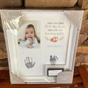 Baby’s first prints frame